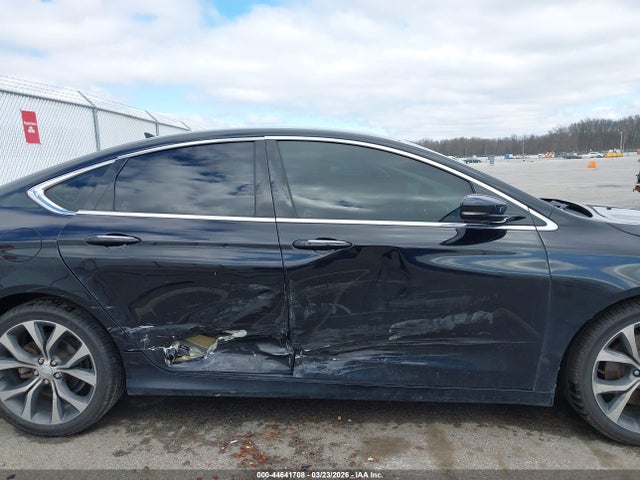 2015 Chrysler 200 C მანქანა იყიდება აუქციონზე, vin: 1C3CCCCG5FN581087, აუქციონის ნომერი: 44641708