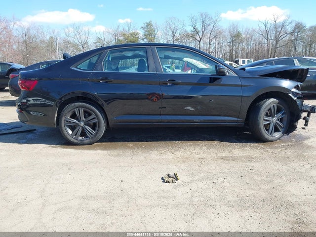 44641716 :رقم المزاد ، 3VW7M7BU0NM008385 vin ، 2022 Volkswagen Jetta 1.5t Se مزاد بيع