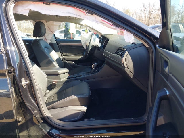 44641716 :رقم المزاد ، 3VW7M7BU0NM008385 vin ، 2022 Volkswagen Jetta 1.5t Se مزاد بيع