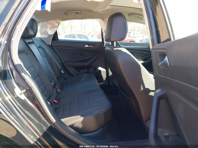 44641716 :رقم المزاد ، 3VW7M7BU0NM008385 vin ، 2022 Volkswagen Jetta 1.5t Se مزاد بيع