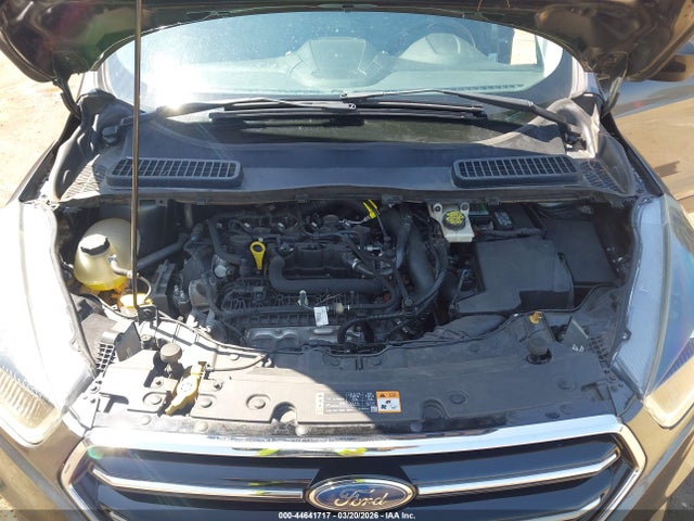44641717 :رقم المزاد ، 1FMCU0GDXKUA24453 vin ، 2019 Ford Escape Se مزاد بيع