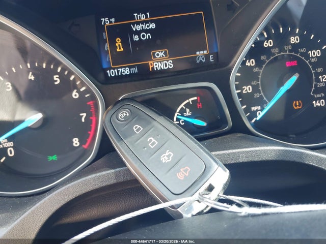 44641717 :رقم المزاد ، 1FMCU0GDXKUA24453 vin ، 2019 Ford Escape Se مزاد بيع