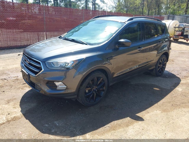 44641717 :رقم المزاد ، 1FMCU0GDXKUA24453 vin ، 2019 Ford Escape Se مزاد بيع
