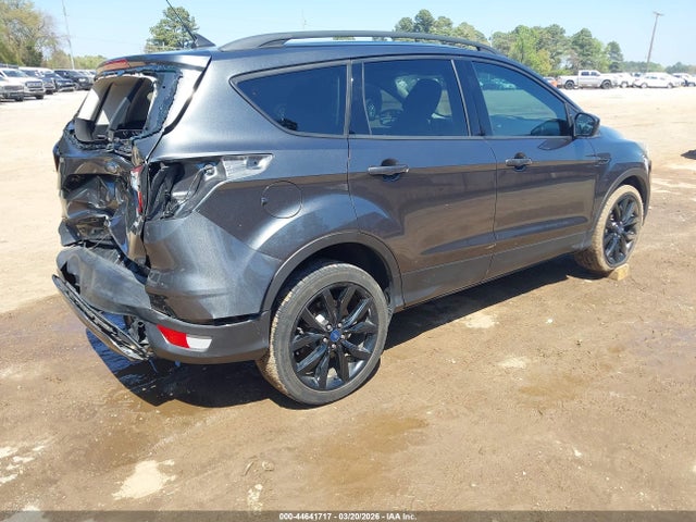 44641717 :رقم المزاد ، 1FMCU0GDXKUA24453 vin ، 2019 Ford Escape Se مزاد بيع