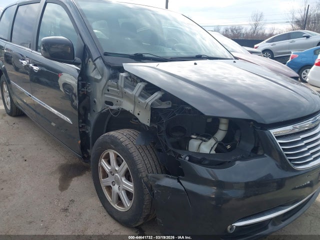 Продажа на аукционе авто 2011 Chrysler Town & Country Touring, vin: 2A4RR5DG7BR784052, номер лота: 44641732