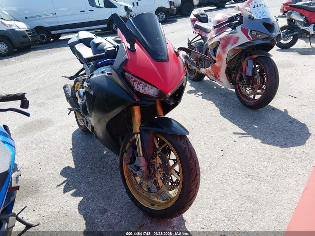 2017 HONDA CBR1000 JH2SC7779HK000131