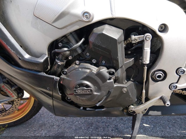 2017 HONDA CBR1000 JH2SC7779HK000131 Photo 8