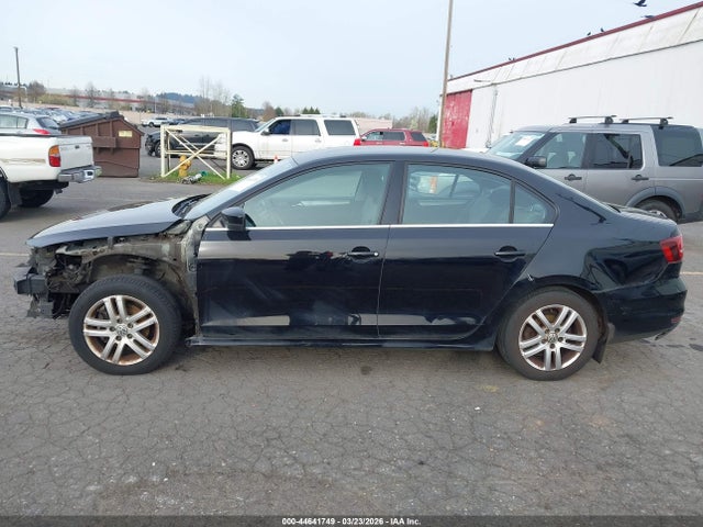 44641749 :رقم المزاد ، 3VW2B7AJ4HM261785 vin ، 2017 Volkswagen Jetta 1.4t S مزاد بيع