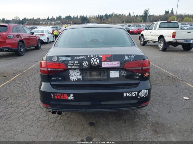 44641749 :رقم المزاد ، 3VW2B7AJ4HM261785 vin ، 2017 Volkswagen Jetta 1.4t S مزاد بيع