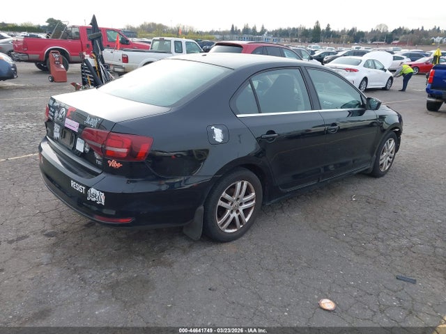 44641749 :رقم المزاد ، 3VW2B7AJ4HM261785 vin ، 2017 Volkswagen Jetta 1.4t S مزاد بيع