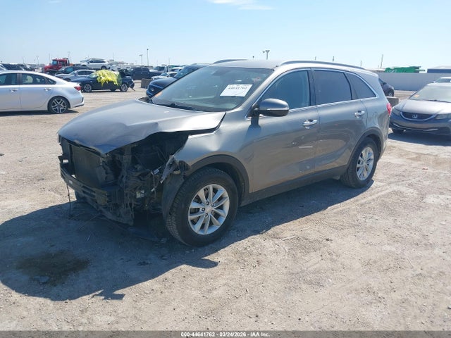 2018 KIA SORENTO 5XYPG4A38JG407442 Photo 1
