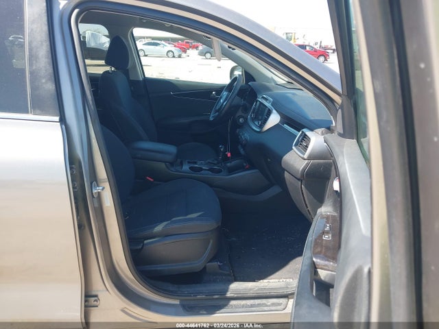 2018 KIA SORENTO 5XYPG4A38JG407442 Photo 4