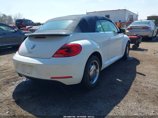 44641765 :رقم المزاد ، 3VW517AT7GM823856 vin ، 2016 Volkswagen Beetle 1.8t Denim مزاد بيع
