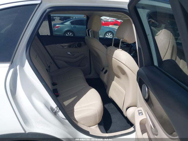 Продажа на аукционе авто 2018 Mercedes-benz Glc 300 4matic, vin: WDC0G4KB5JV100966, номер лота: 44641793