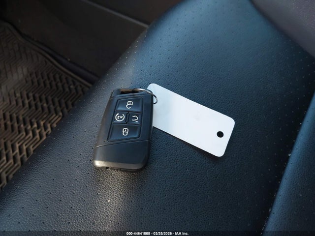 2019 VOLKSWAGEN ATLAS 1V2UR2CA5KC581566 Photo 10