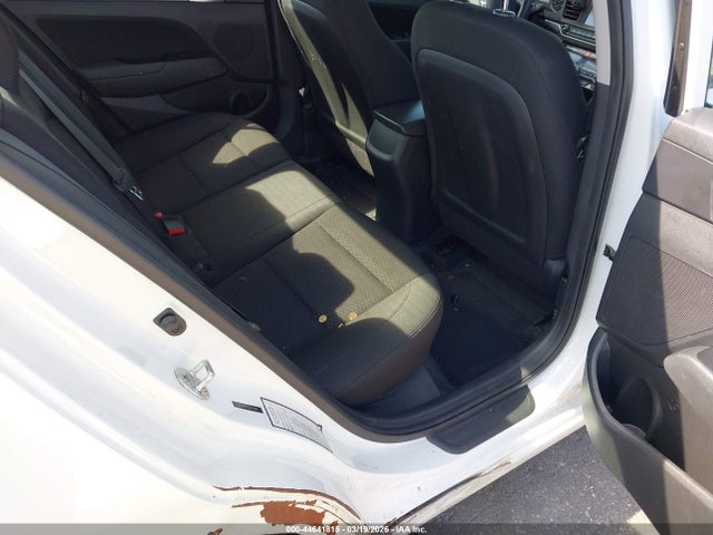 2020 Hyundai Elantra Sel მანქანა იყიდება აუქციონზე, vin: 5NPD84LF5LH574201, აუქციონის ნომერი: 44641815