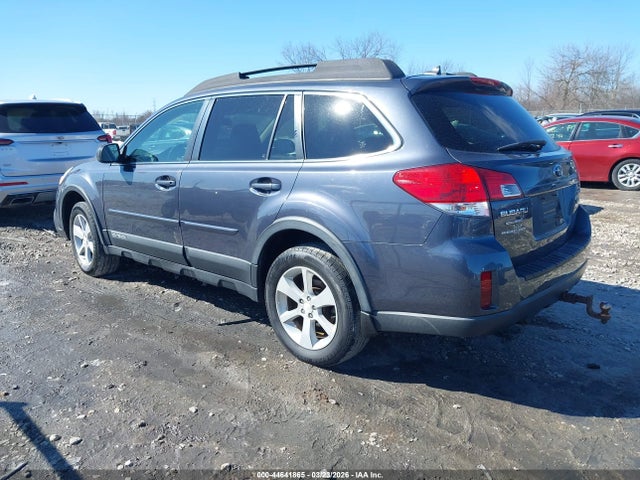 44641865 :رقم المزاد ، 4S4BRCCC3E3264692 vin ، 2014 Subaru Outback 2.5i Premium مزاد بيع