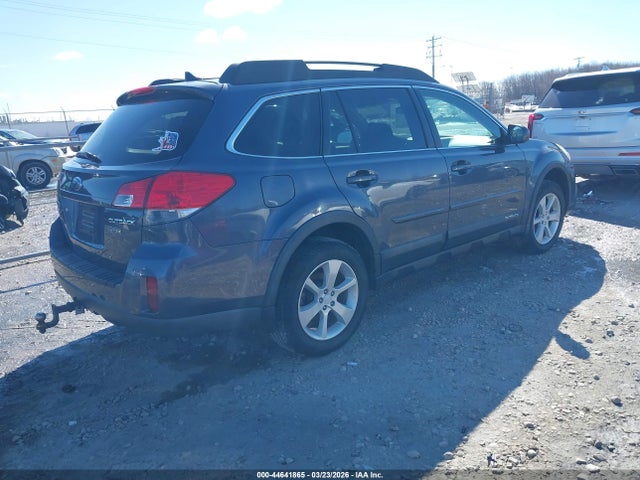 44641865 :رقم المزاد ، 4S4BRCCC3E3264692 vin ، 2014 Subaru Outback 2.5i Premium مزاد بيع