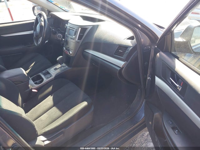 44641865 :رقم المزاد ، 4S4BRCCC3E3264692 vin ، 2014 Subaru Outback 2.5i Premium مزاد بيع