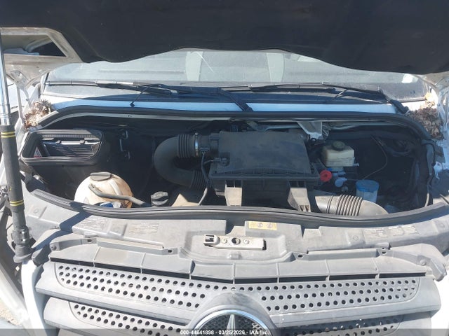 Продаж на аукціоні авто 2016 Mercedes-benz Sprinter 2500 Normal Roof, vin: WD3PE7CD1GP302870, номер лоту: 44641898
