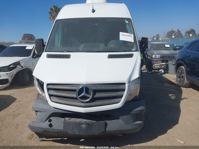 Продаж на аукціоні авто 2016 Mercedes-benz Sprinter 2500 Normal Roof, vin: WD3PE7CD1GP302870, номер лоту: 44641898