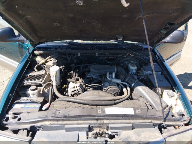 Продажа на аукционе авто 1998 Gmc Jimmy Sle, vin: 1GKDT13W3W2539938, номер лота: 44641921