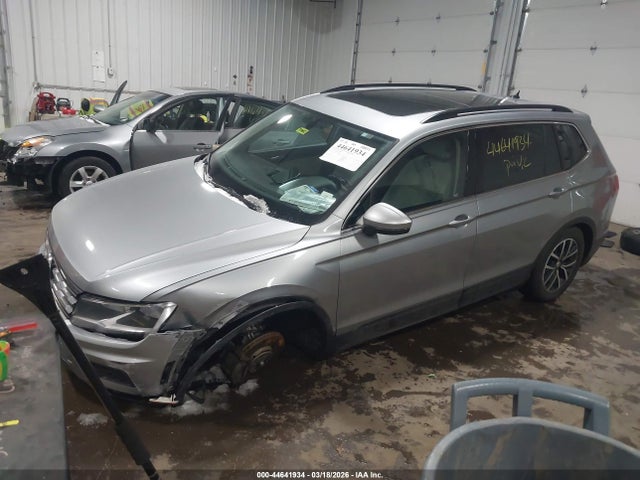 2019 Volkswagen Tiguan 2.0t Se/2.0t Sel/2.0t Sel R-line/2.0t Sel R-line Black მანქანა იყიდება აუქციონზე, vin: 3VV2B7AX5KM107831, აუქციონის ნომერი: 44641934