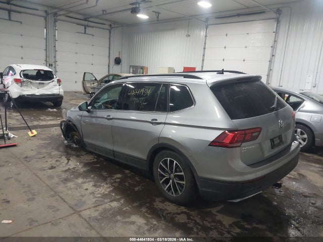2019 Volkswagen Tiguan 2.0t Se/2.0t Sel/2.0t Sel R-line/2.0t Sel R-line Black მანქანა იყიდება აუქციონზე, vin: 3VV2B7AX5KM107831, აუქციონის ნომერი: 44641934