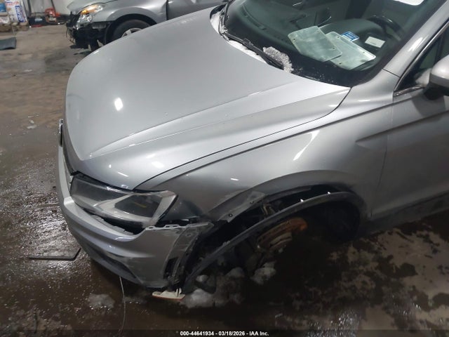 2019 Volkswagen Tiguan 2.0t Se/2.0t Sel/2.0t Sel R-line/2.0t Sel R-line Black მანქანა იყიდება აუქციონზე, vin: 3VV2B7AX5KM107831, აუქციონის ნომერი: 44641934