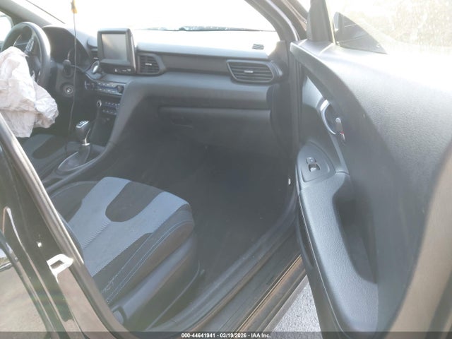 2019 HYUNDAI VELOSTER KMHTG6AF9KU008698 Photo 4