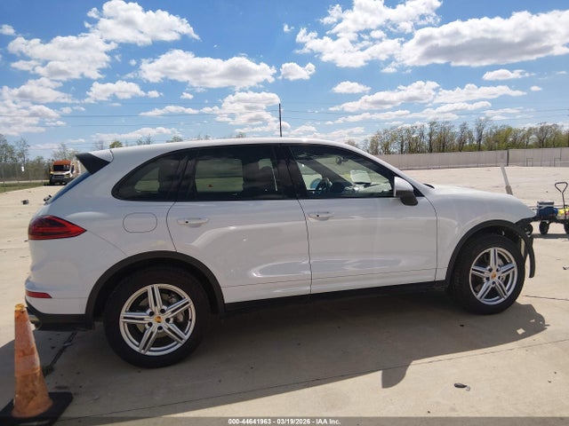 Porsche CAYENNE S 2016 WP1AB2A29GLA93652 Image 13