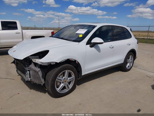 Porsche CAYENNE S 2016 WP1AB2A29GLA93652 Image 2