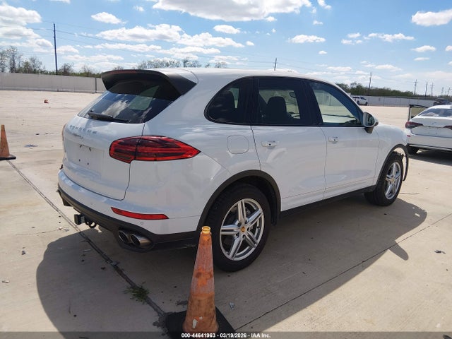 Porsche CAYENNE S 2016 WP1AB2A29GLA93652 Image 4