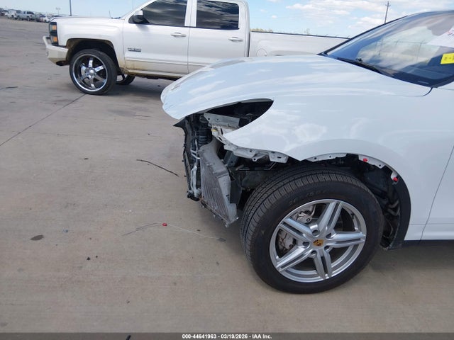Porsche CAYENNE S 2016 WP1AB2A29GLA93652 Image 6