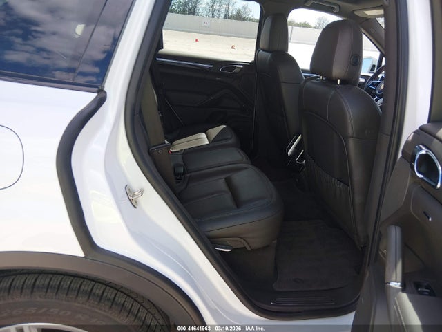 Porsche CAYENNE S 2016 WP1AB2A29GLA93652 Image 8