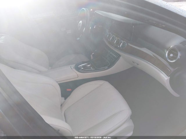 44641971 :رقم المزاد ، WDDZF4KBXHA048015 vin ، 2017 Mercedes-benz E 300 4matic مزاد بيع
