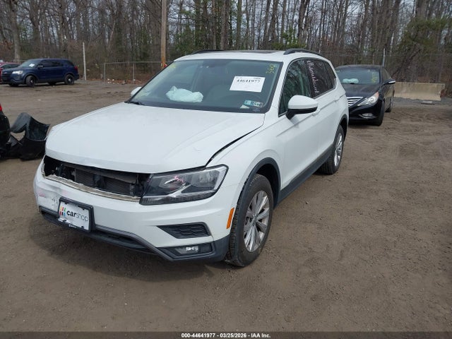 44641977 :رقم المزاد ، 3VV2B7AX0JM010678 vin ، 2018 Volkswagen Tiguan 2.0t Se/2.0t Sel مزاد بيع