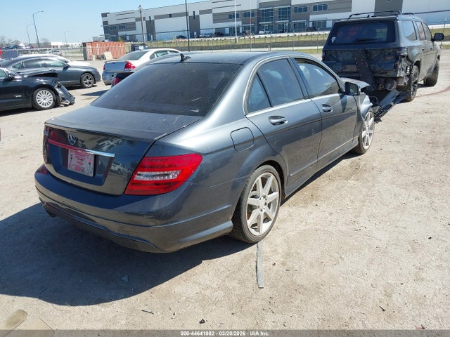 2014 Mercedes-benz C 250 Sport მანქანა იყიდება აუქციონზე, vin: WDDGF4HB0EA952630, აუქციონის ნომერი: 44641982