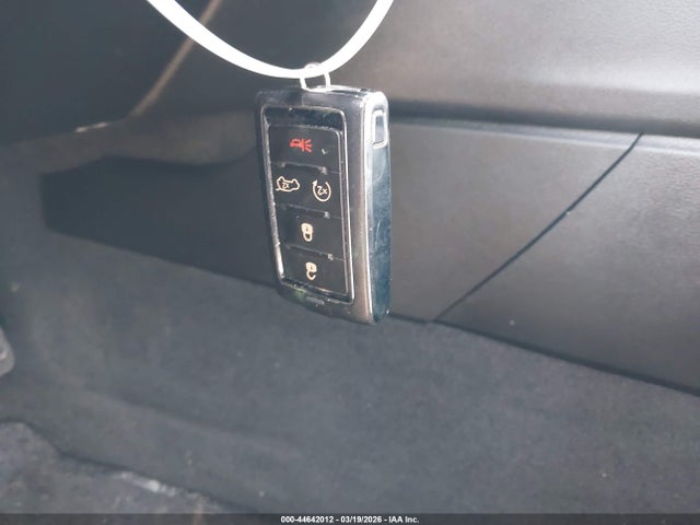 44642012 :رقم المزاد ، 1C4RJKAG3N8534839 vin ، 2022 Jeep Grand Cherokee L Laredo 4x4 مزاد بيع