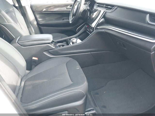 44642012 :رقم المزاد ، 1C4RJKAG3N8534839 vin ، 2022 Jeep Grand Cherokee L Laredo 4x4 مزاد بيع