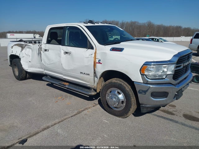 2020 Ram 3500 Big Horn  4x4 8' Box მანქანა იყიდება აუქციონზე, vin: 3C63RRHL7LG117202, აუქციონის ნომერი: 44642028