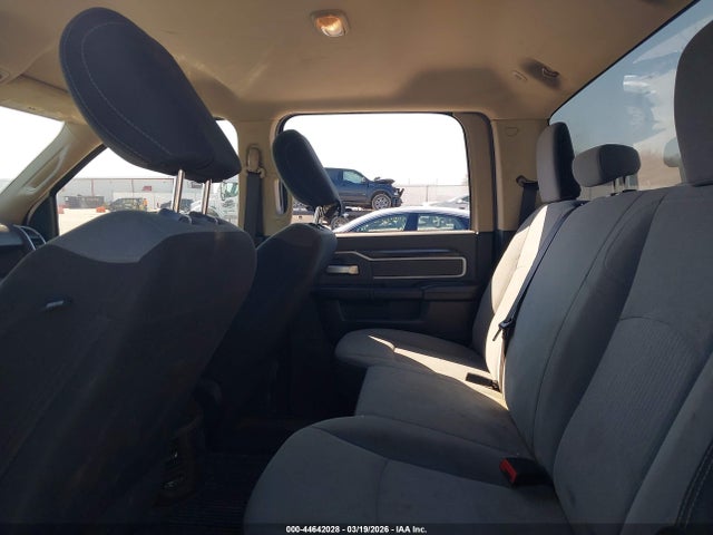 44642028 :رقم المزاد ، 3C63RRHL7LG117202 vin ، 2020 Ram 3500 Big Horn  4x4 8' Box مزاد بيع