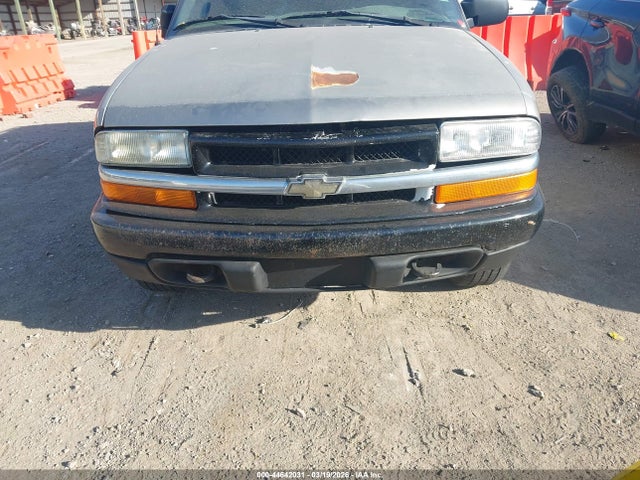 2000 CHEVROLET BLAZER 1GNCT18W9YK217668 Photo 5