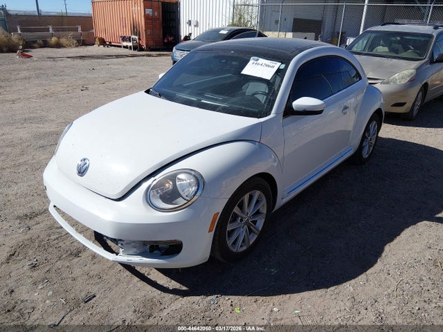 3VWJD7AT8KM717818 Volkswagen Beetle 2.0t Se