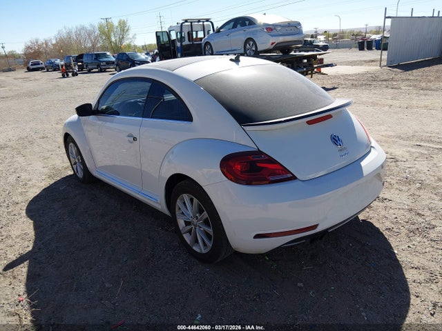 3VWJD7AT8KM717818 Volkswagen Beetle 2.0t Se