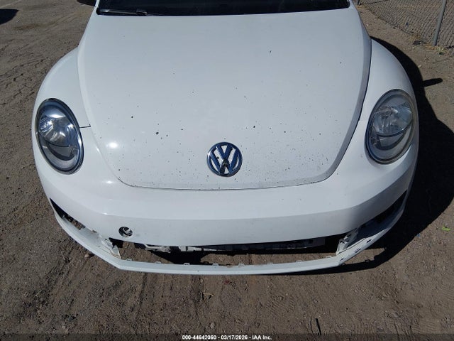 3VWJD7AT8KM717818 Volkswagen Beetle 2.0t Se