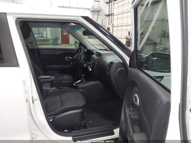 KNDJP3A59E7039647 KIA SOUL +