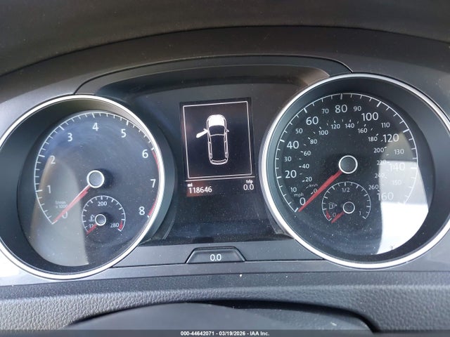 3VWH17AU6HM533227 Volkswagen GOLF ALLTRACK