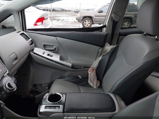 2015 TOYOTA PRIUS V JTDZN3EU1FJ038099 Photo 4