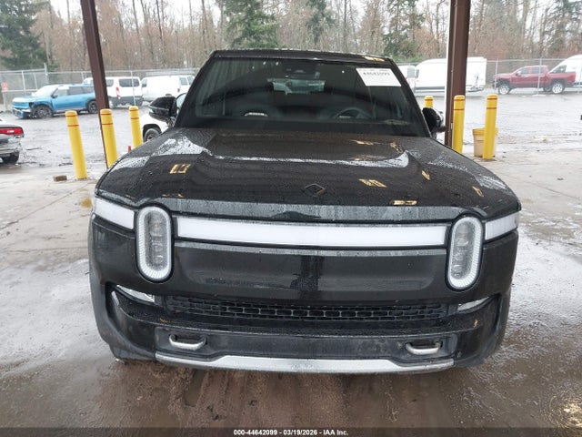 Rivian R1s Adventure 2023 7PDSGABA6PN028813 Image 13